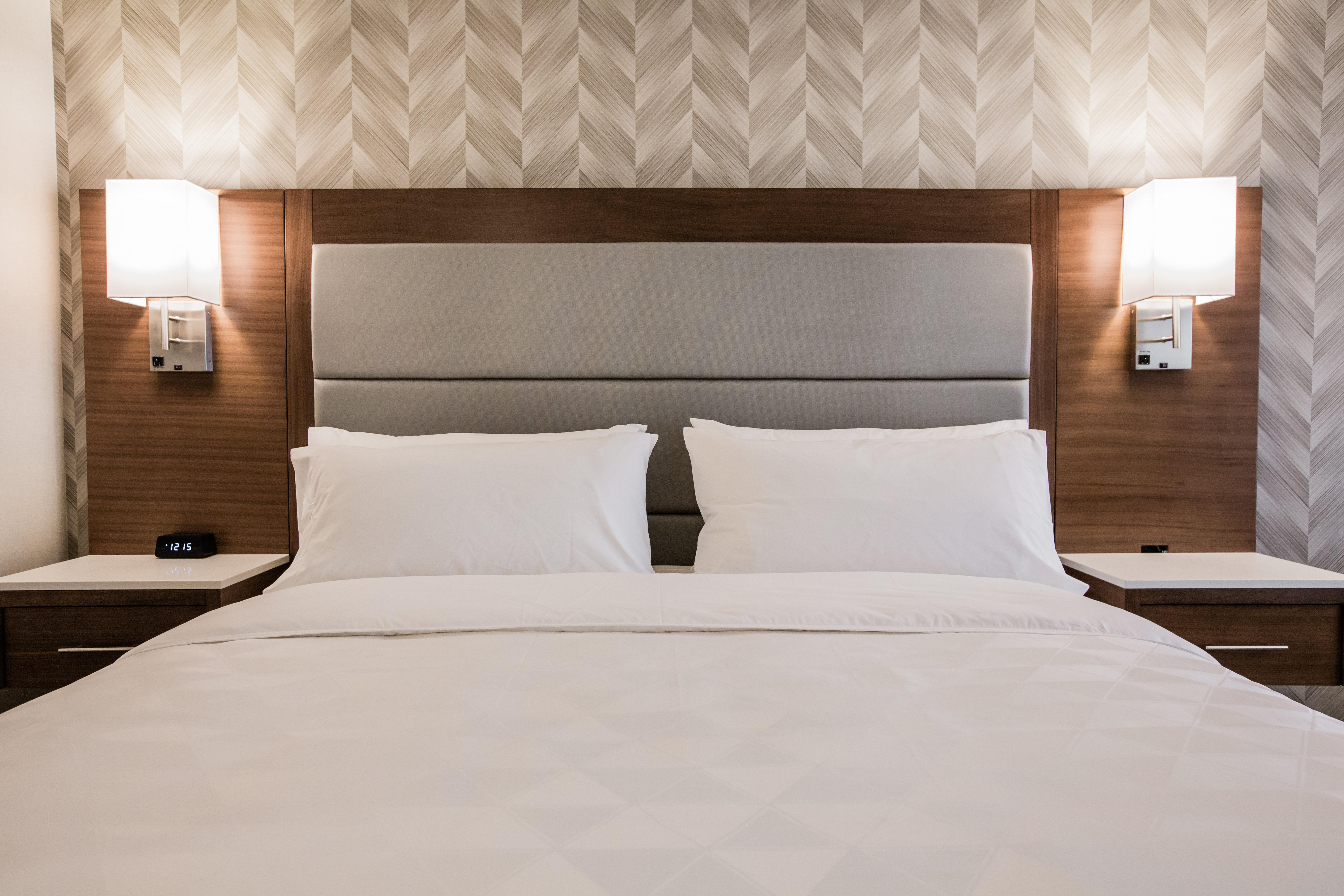 Holiday Inn Calgary South Conference Center Ngoại thất bức ảnh