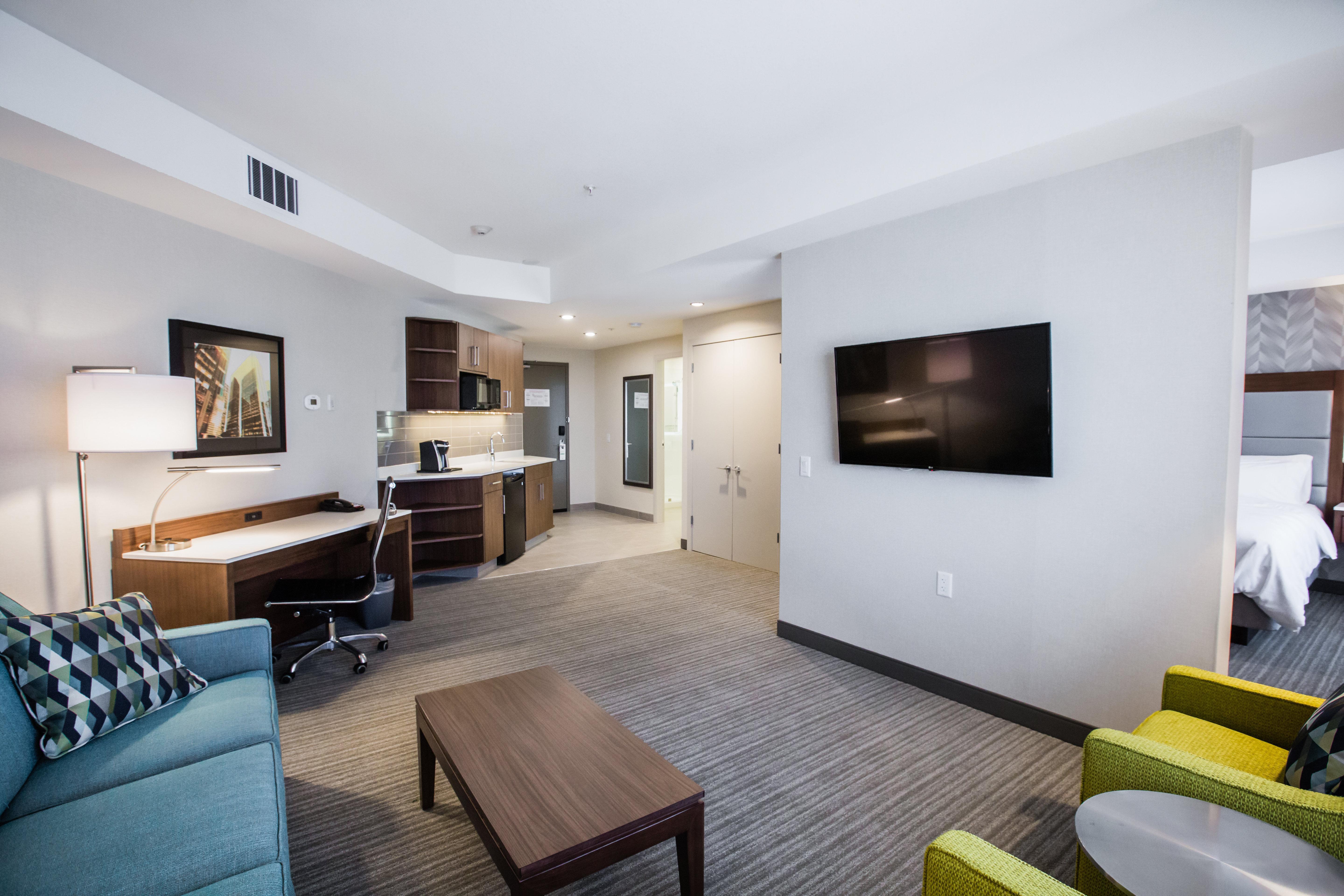 Holiday Inn Calgary South Conference Center Ngoại thất bức ảnh