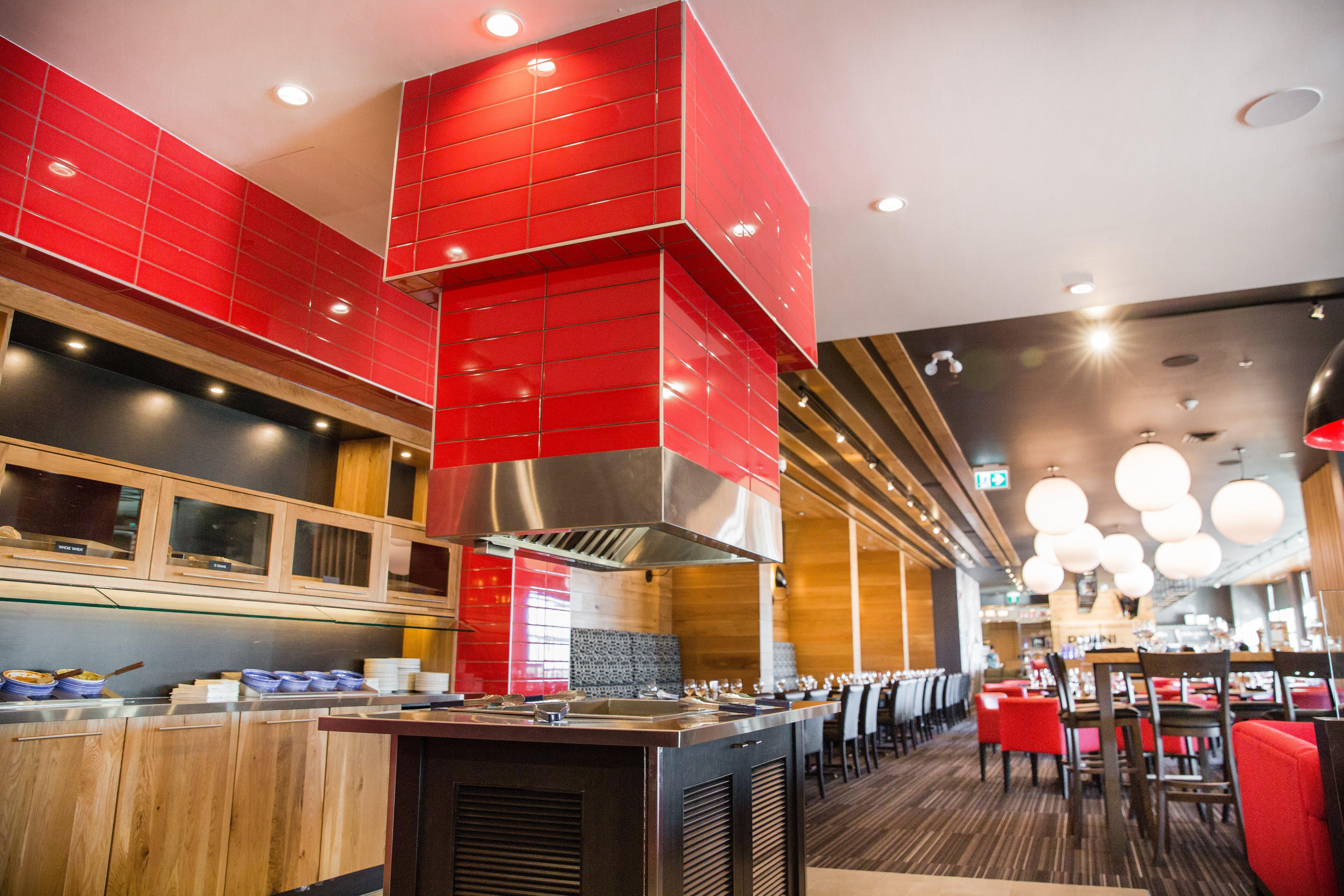 Holiday Inn Calgary South Conference Center Ngoại thất bức ảnh