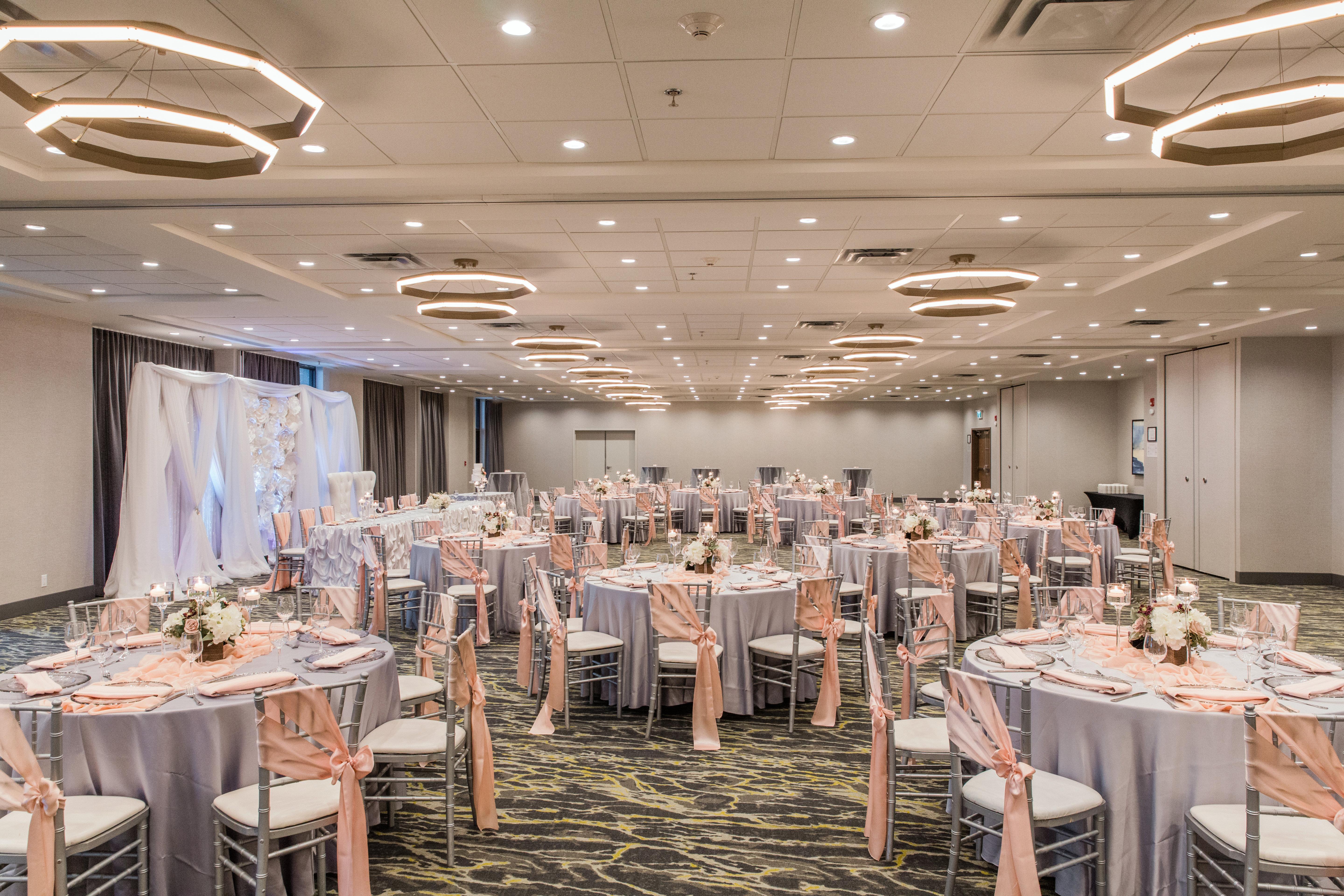 Holiday Inn Calgary South Conference Center Ngoại thất bức ảnh