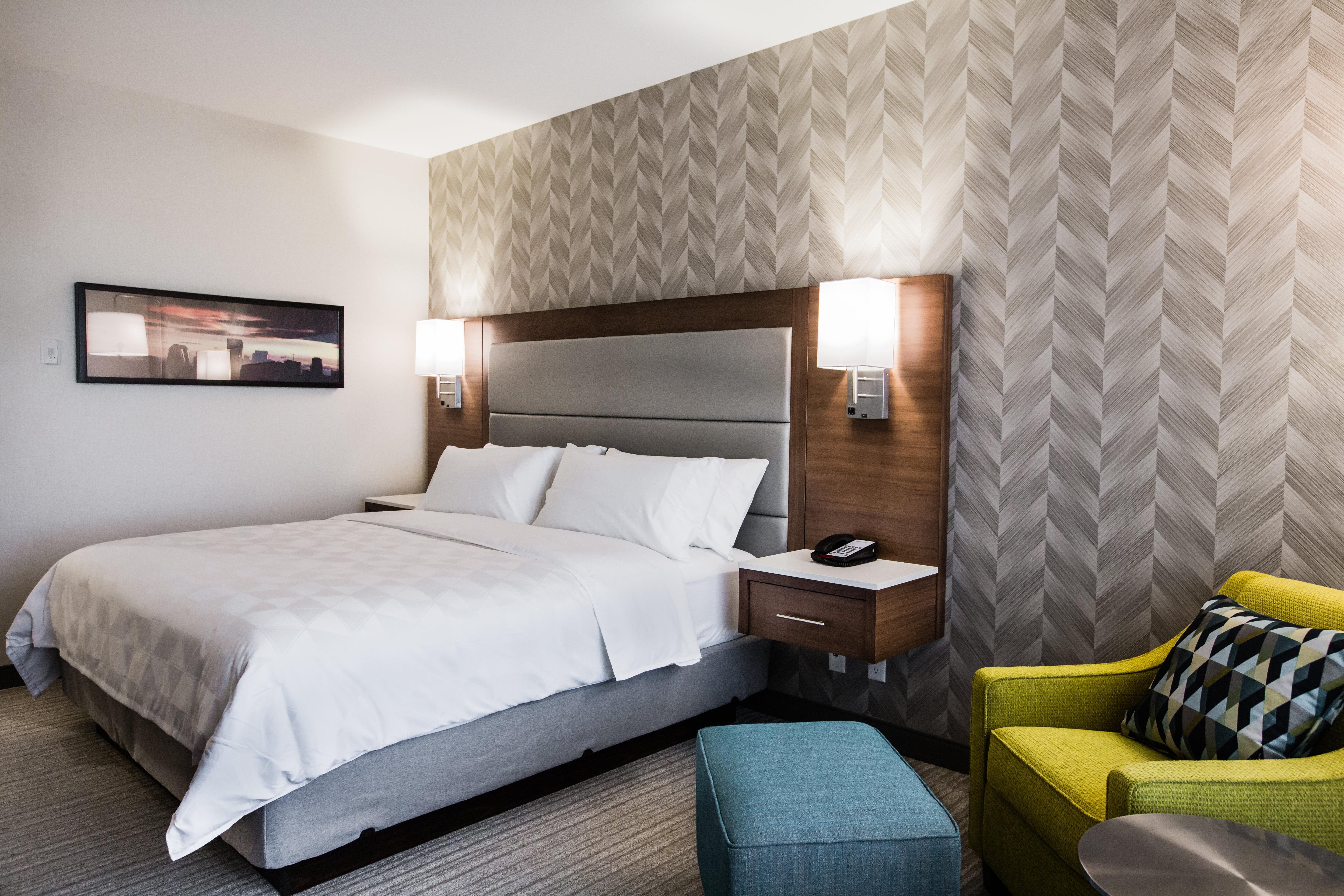 Holiday Inn Calgary South Conference Center Ngoại thất bức ảnh