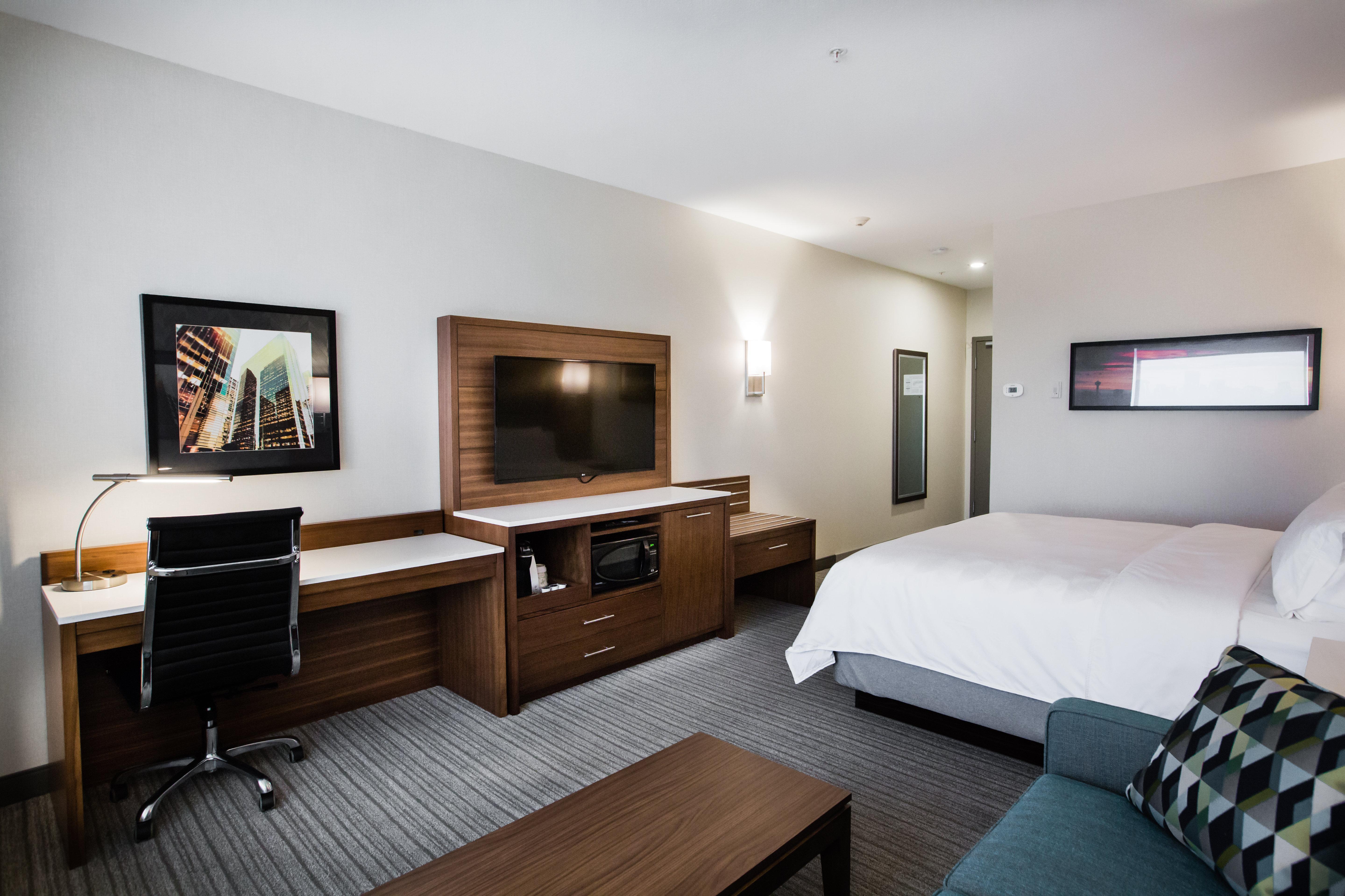Holiday Inn Calgary South Conference Center Ngoại thất bức ảnh