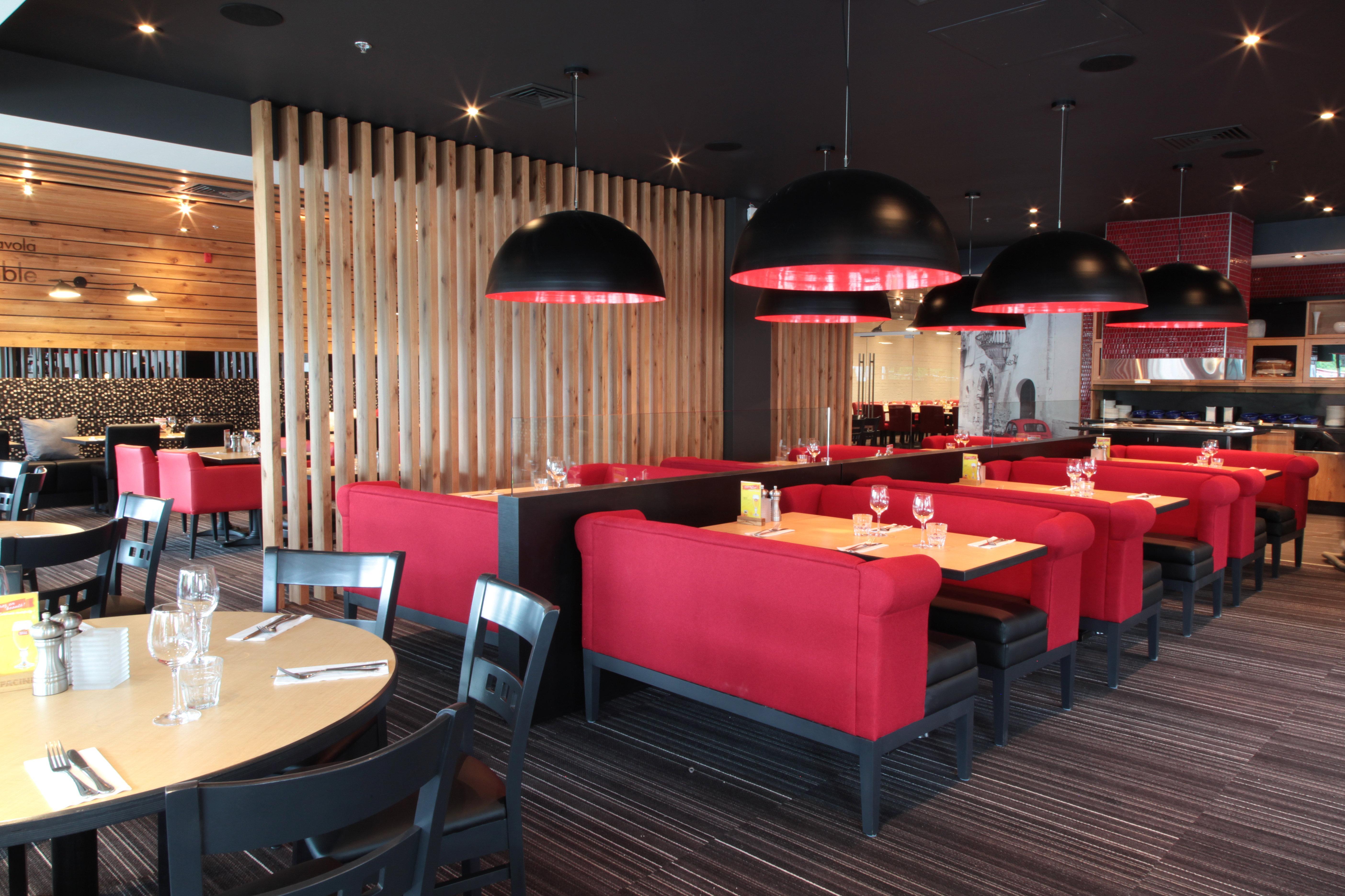 Holiday Inn Calgary South Conference Center Ngoại thất bức ảnh
